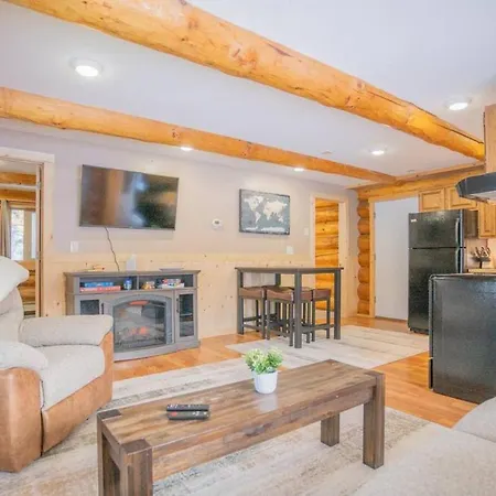 Tucked Away Timber Lower Suite Fairbanks Exterior photo
